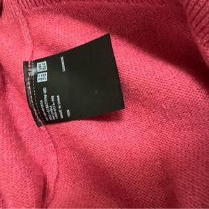 Uniqulo turtleneck cashmere